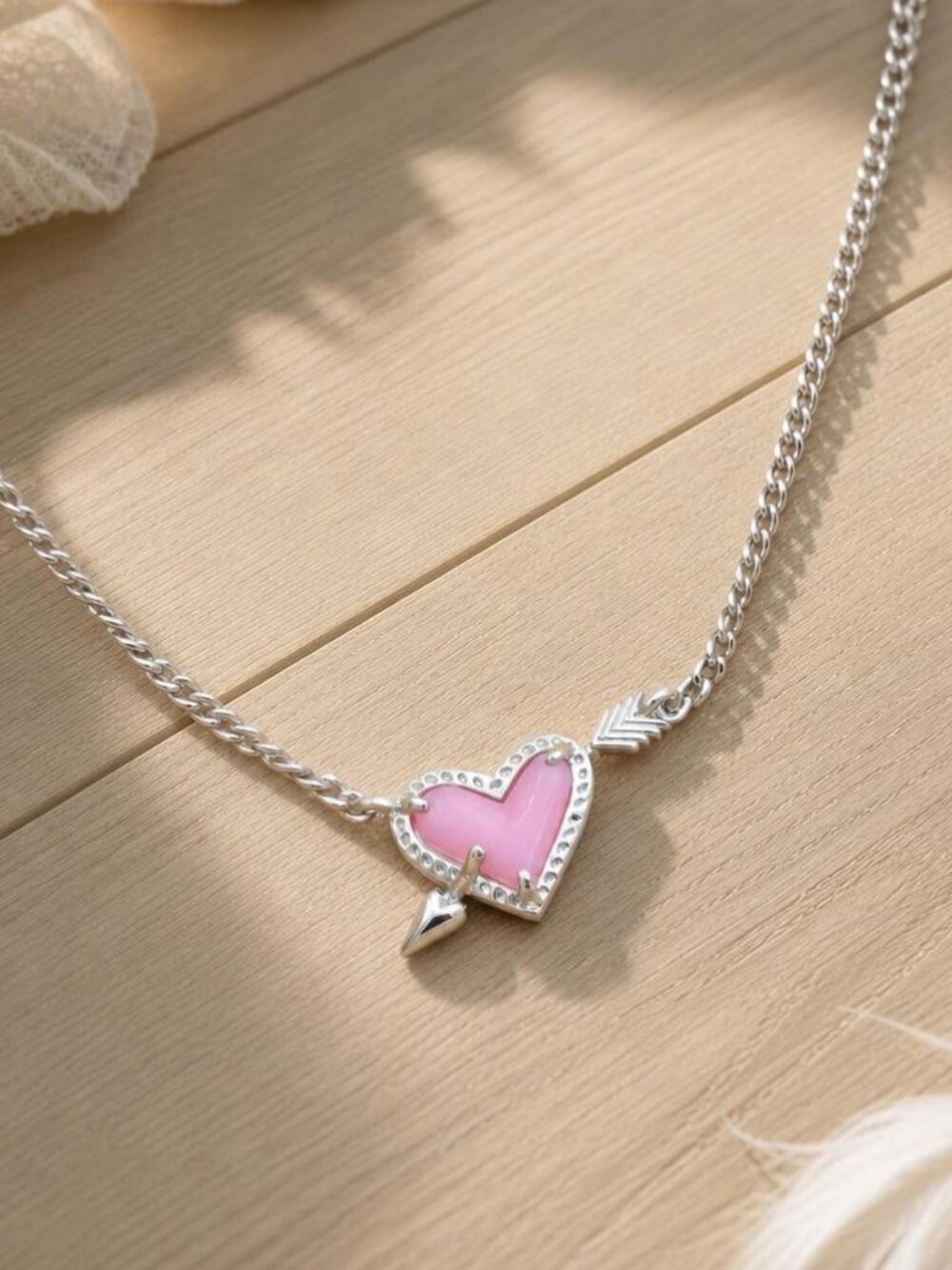 Kendra Scott Ari Heart Arrow Silver Short Necklace - Picture 2 of 2